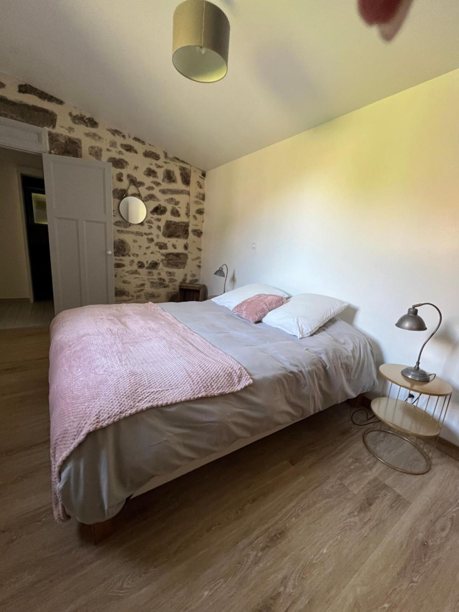 Saint-Hilaire-de-MortagneLa Remise 4 Etoiles别墅 外观 照片