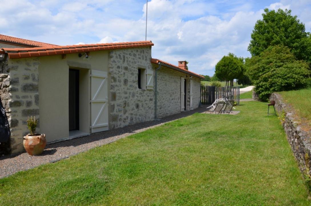 Saint-Hilaire-de-MortagneLa Remise 4 Etoiles别墅 外观 照片